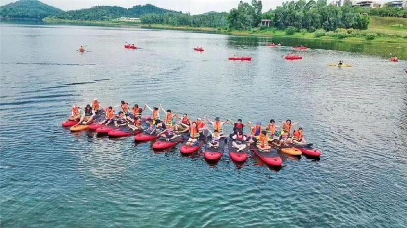 希哲电子商务 白鹭湖水上冲关 皮划艇 真人CS休闲团建